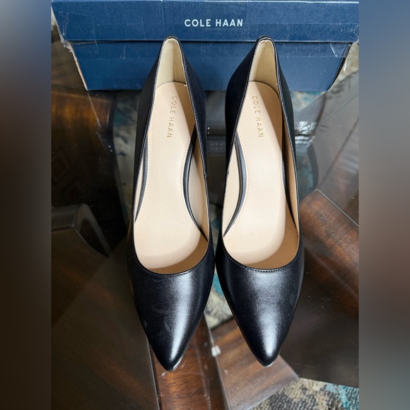 New Cole Haan Low Comfy Black‎ Heels Size 8 - Picture 4 of 15